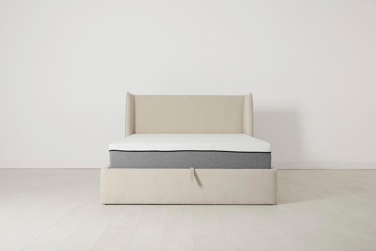 Bed 03 EU Double Bed