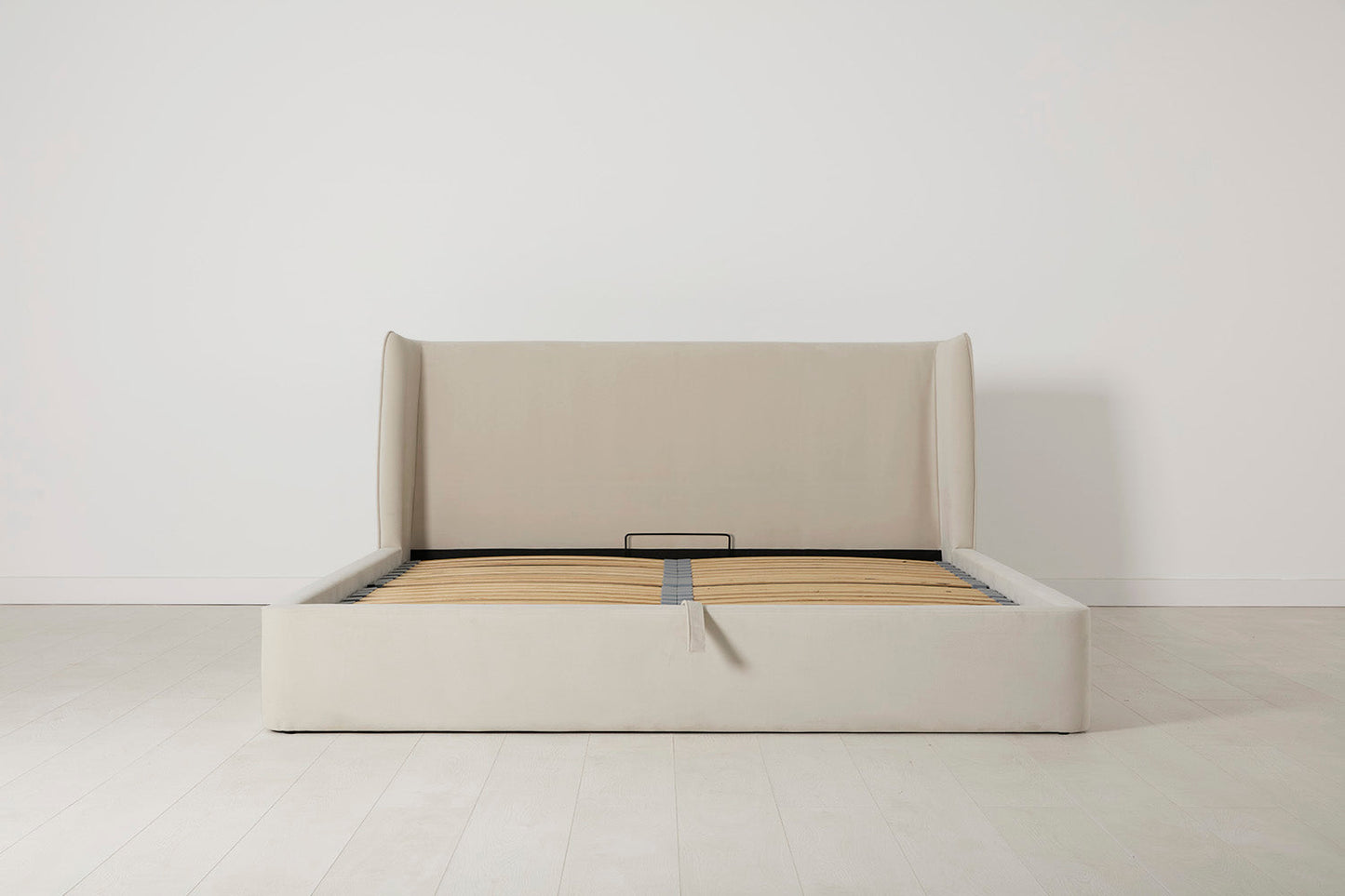 Bed 03 EU Super King Sized Bed
