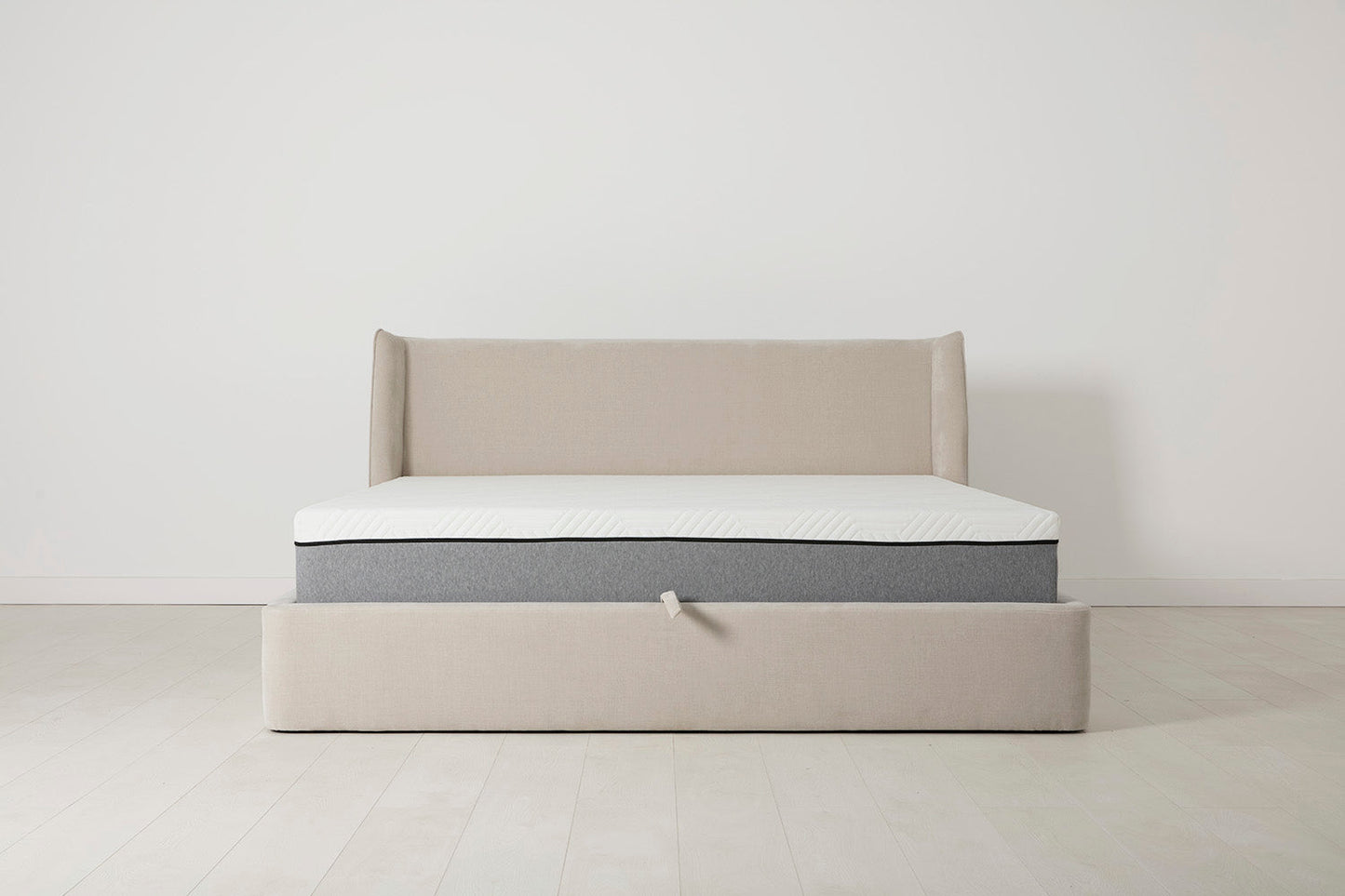 Bed 03 EU Super King Sized Bed