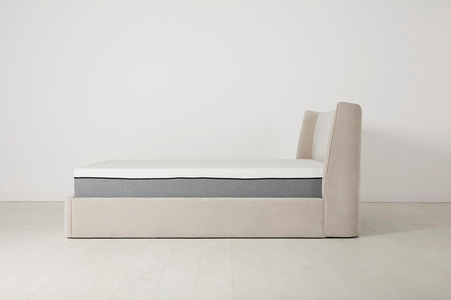 Bed 03 EU Super King Sized Bed