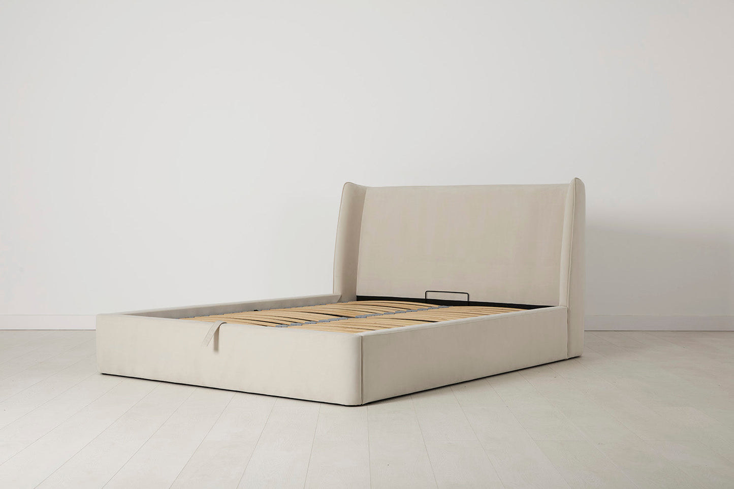Bed 03 EU Double Bed