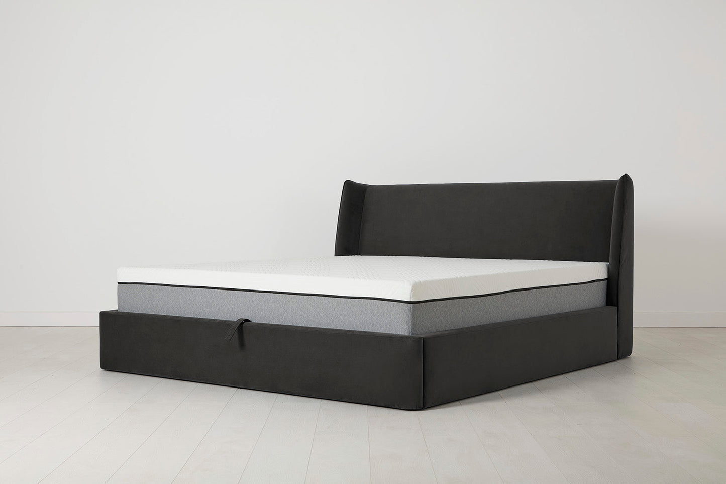 Bed 03 EU King Sized Bed