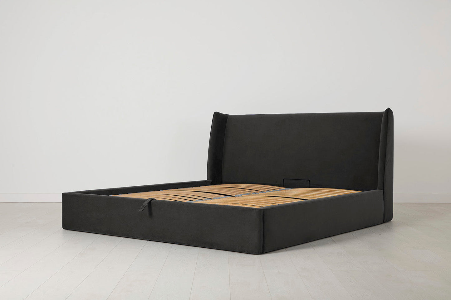 Bed 03 EU King Sized Bed