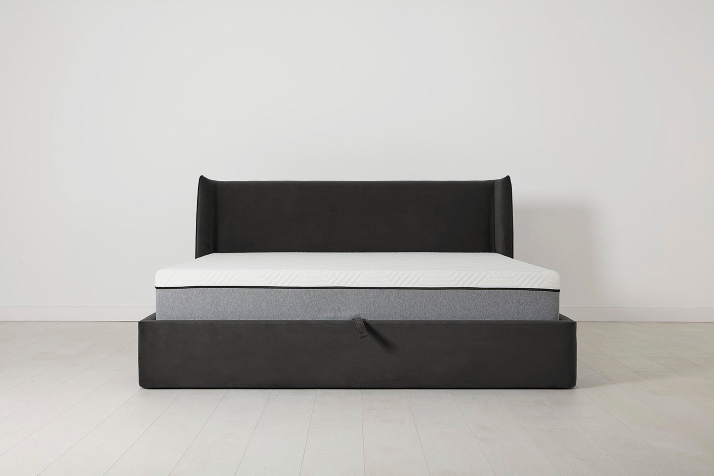 Bed 03 EU King Sized Bed