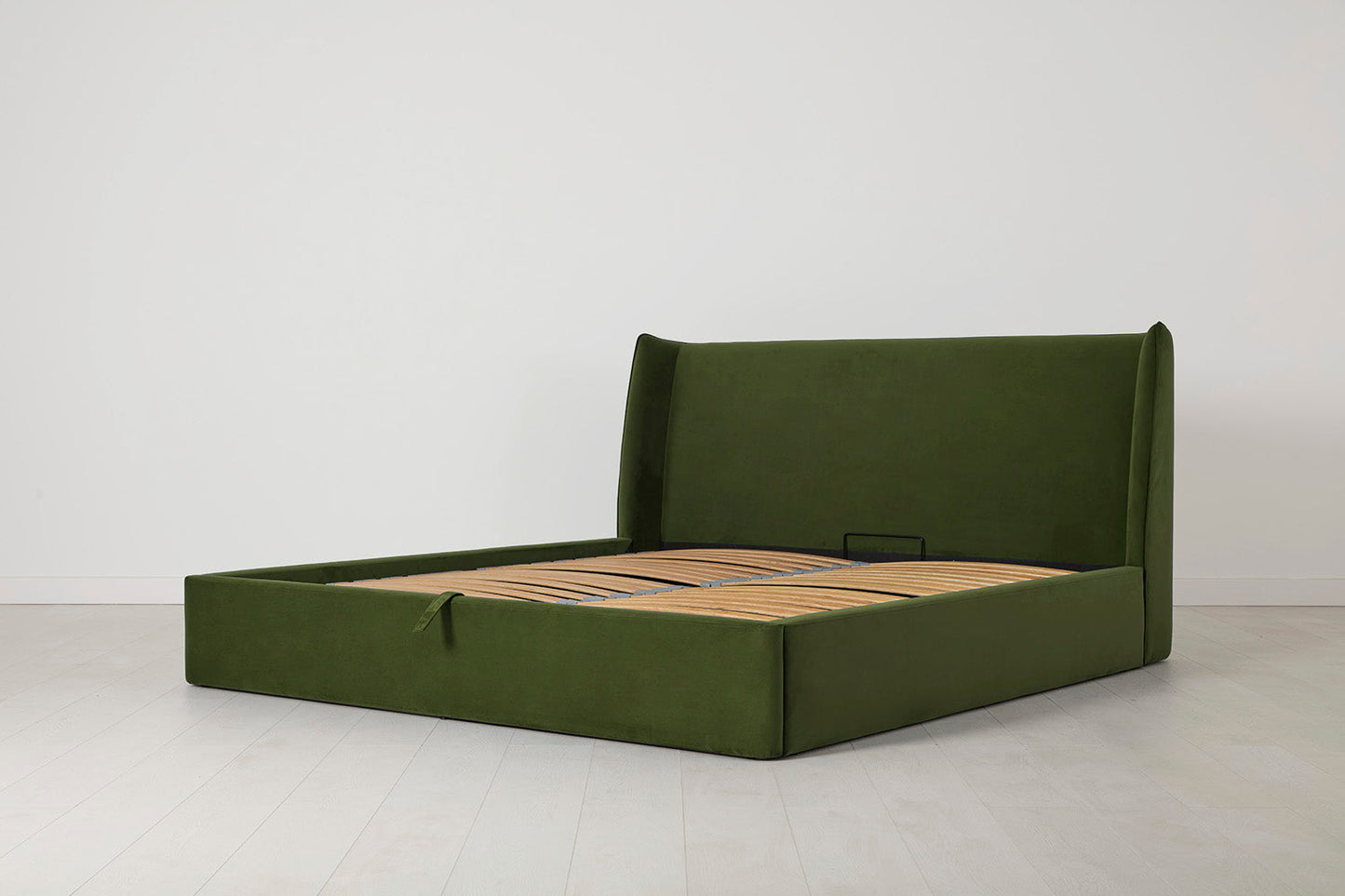 Bed 03 EU Super King Sized Bed
