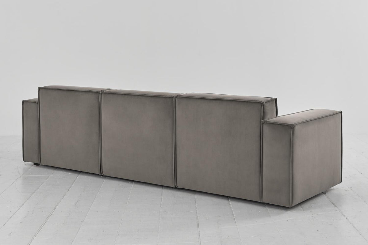 Dreisitzer-Sofa Model 03 mit Chaiselongue rechts