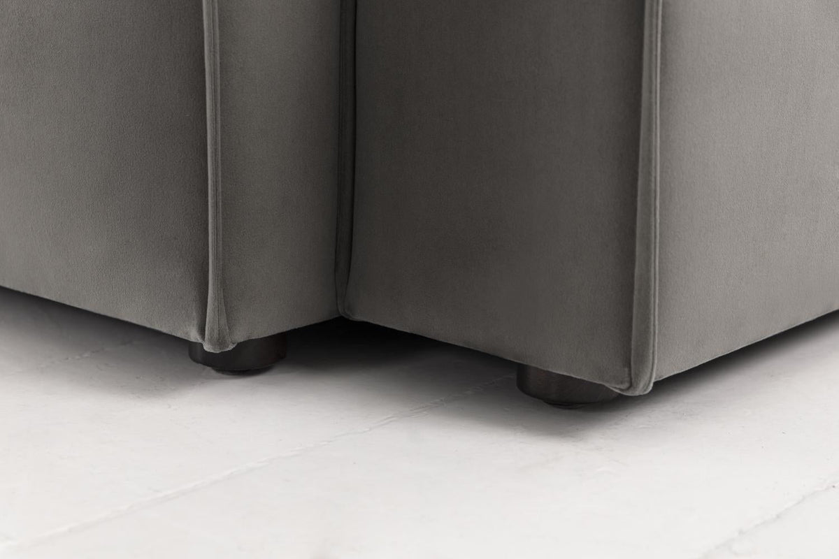 Viersitzer-Sofa Model 03 mit Chaiselongue rechts