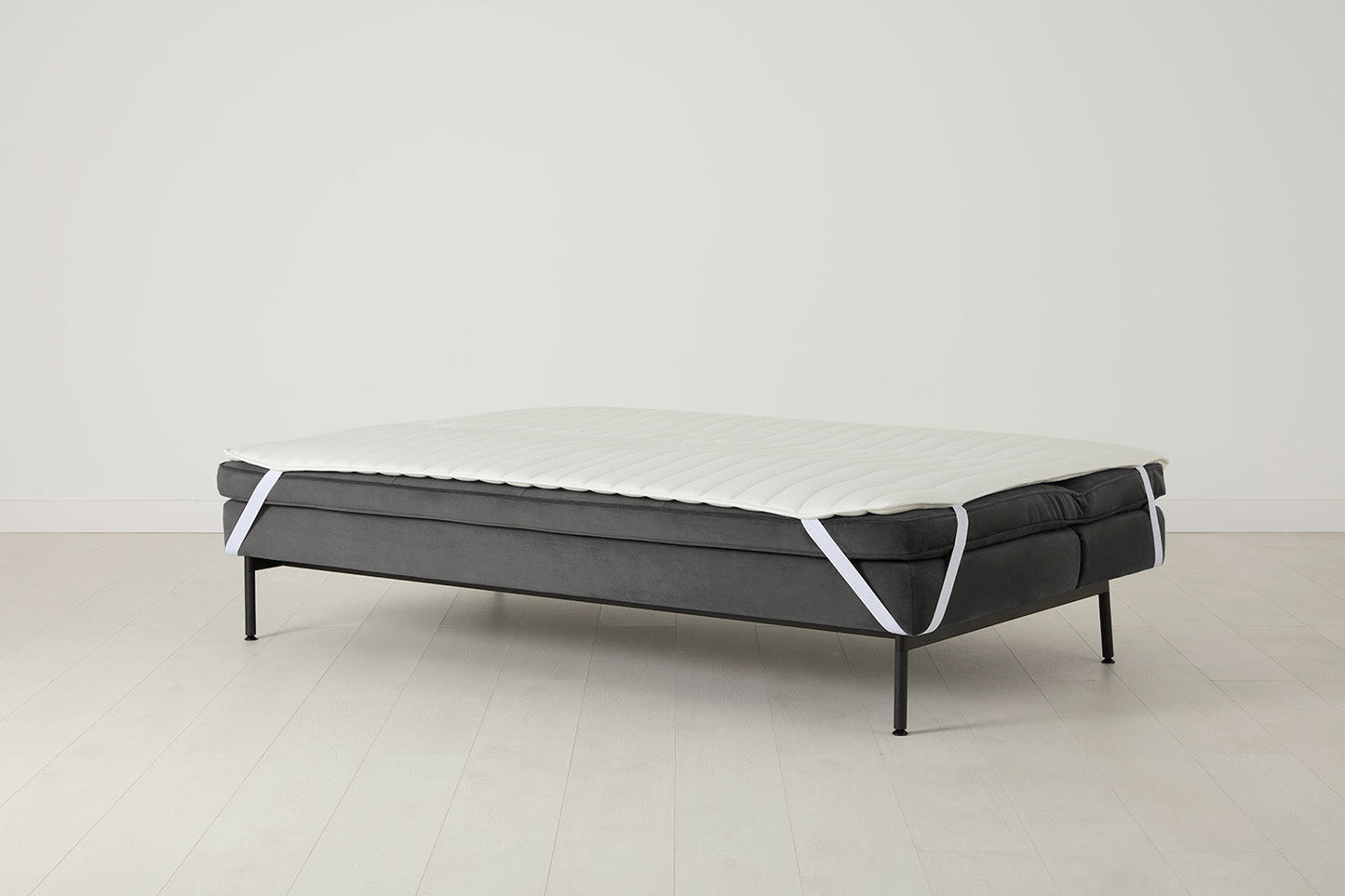 Model 11 Dreisitzer-Schlafsofa