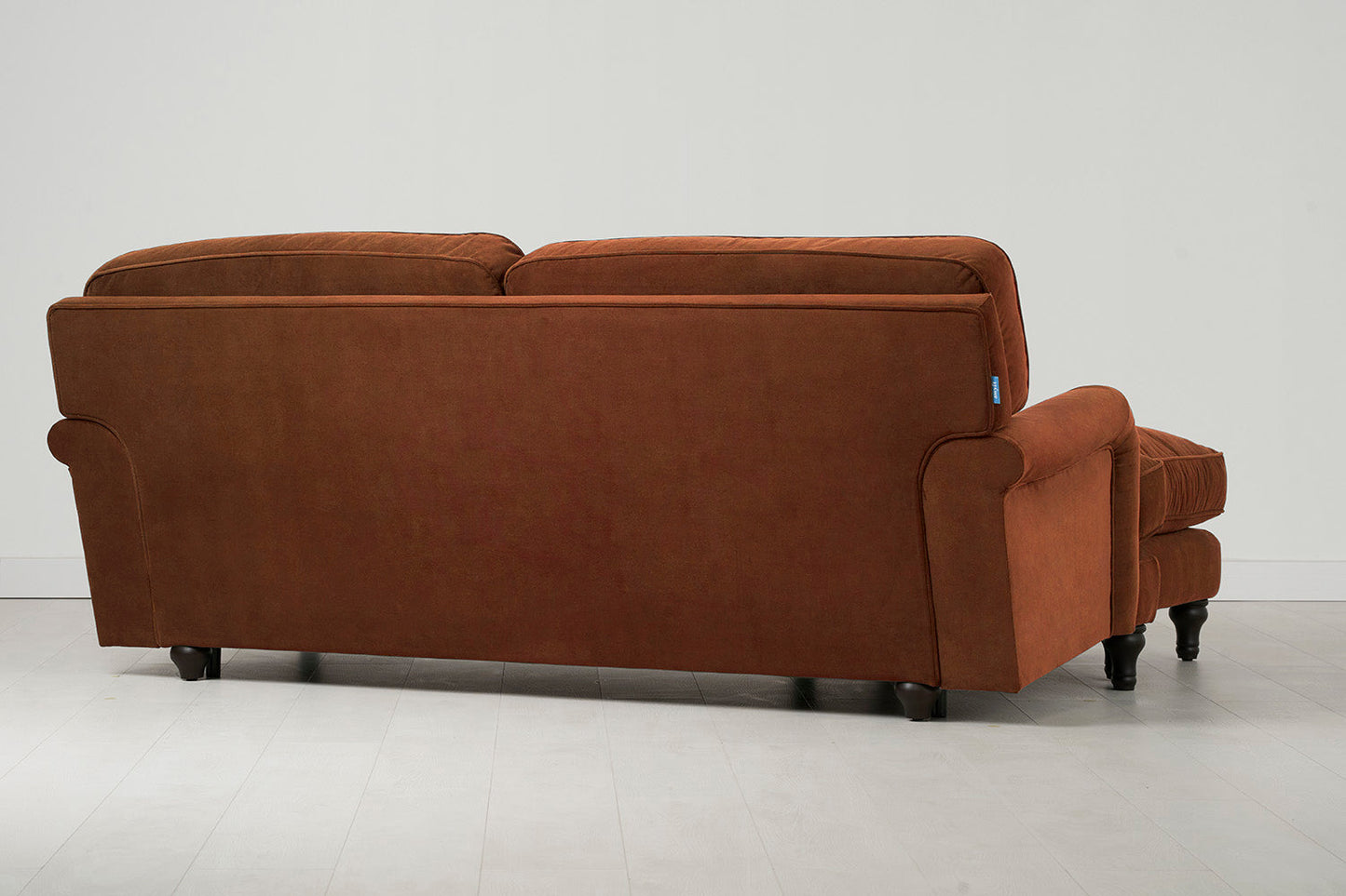 Dreisitzer-Sofa Model 12 mit Chaiselongue links