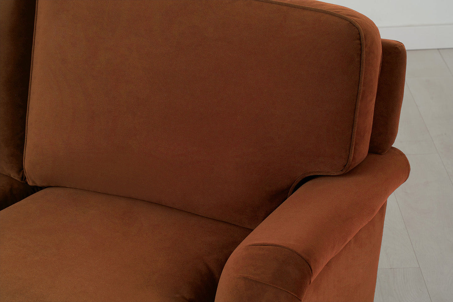 Dreisitzer-Sofa Model 12 mit Chaiselongue links
