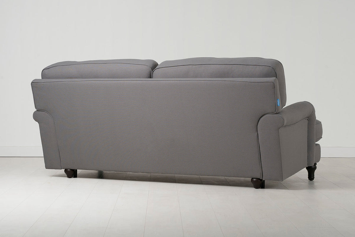 Dreisitzer-Sofa Model 15