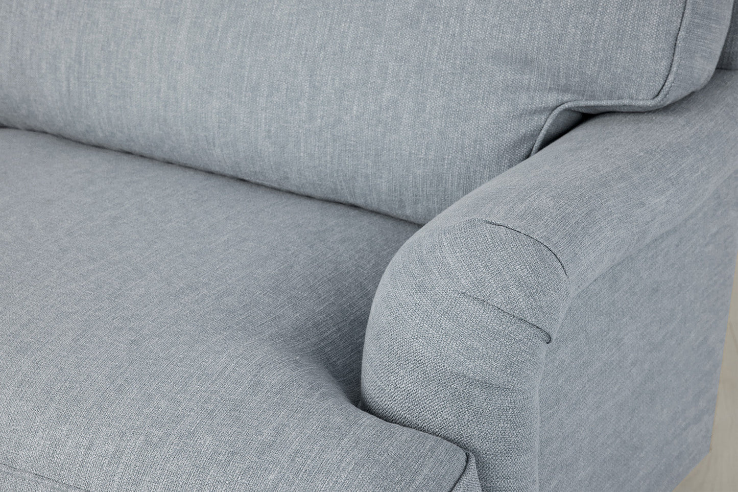 Dreisitzer-Sofa Model 15