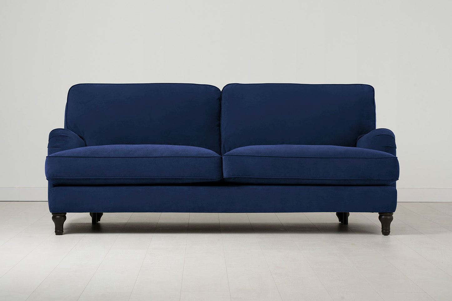 Dreisitzer-Sofa Model 15
