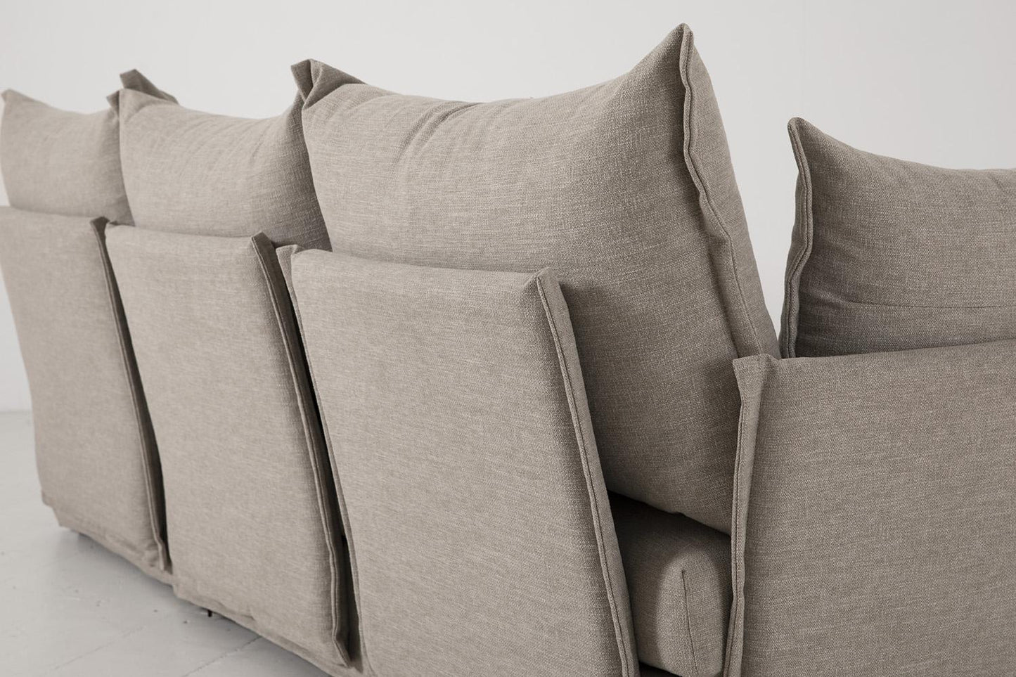 Dreisitzer-Sofa Model 06 mit Ecke links