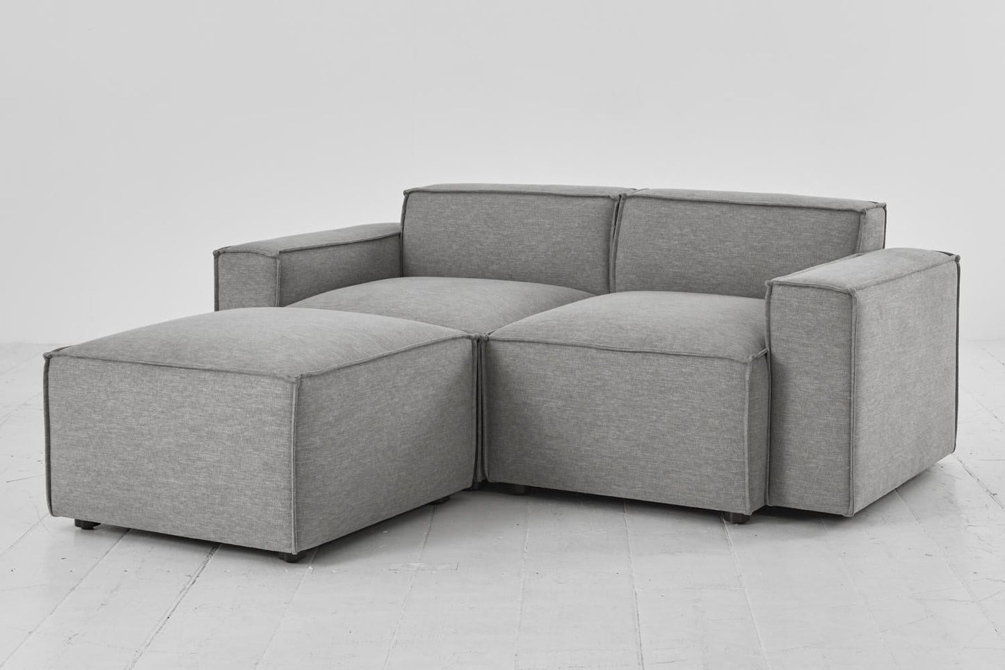 Zweisitzer-Sofa Model 03 mit Chaiselongue links