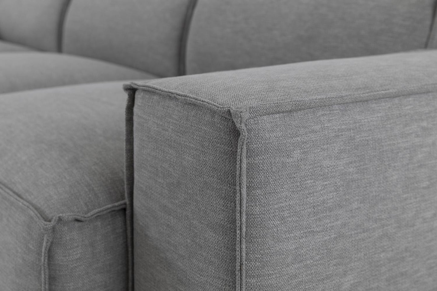 Dreisitzer-Sofa Model 03 mit Chaiselongue links