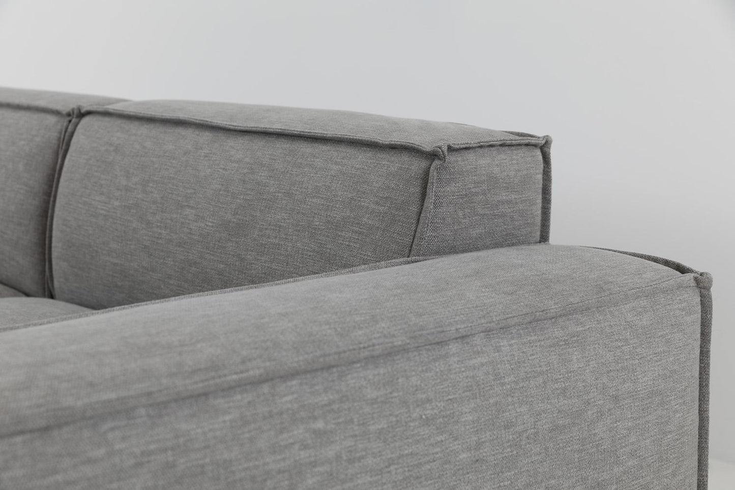 Dreisitzer-Sofa Model 03 mit Chaiselongue links