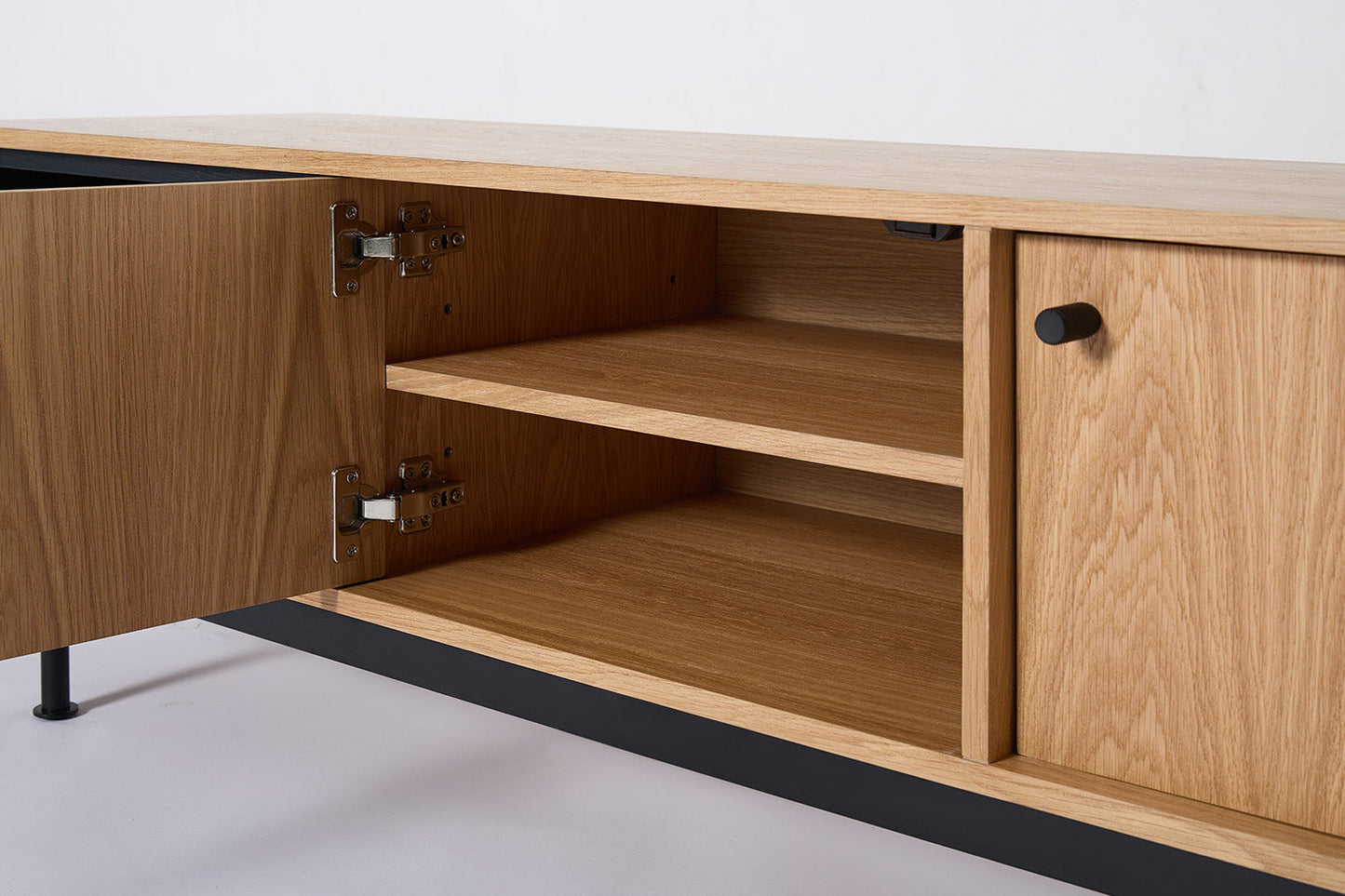 Fernsehschrank 02