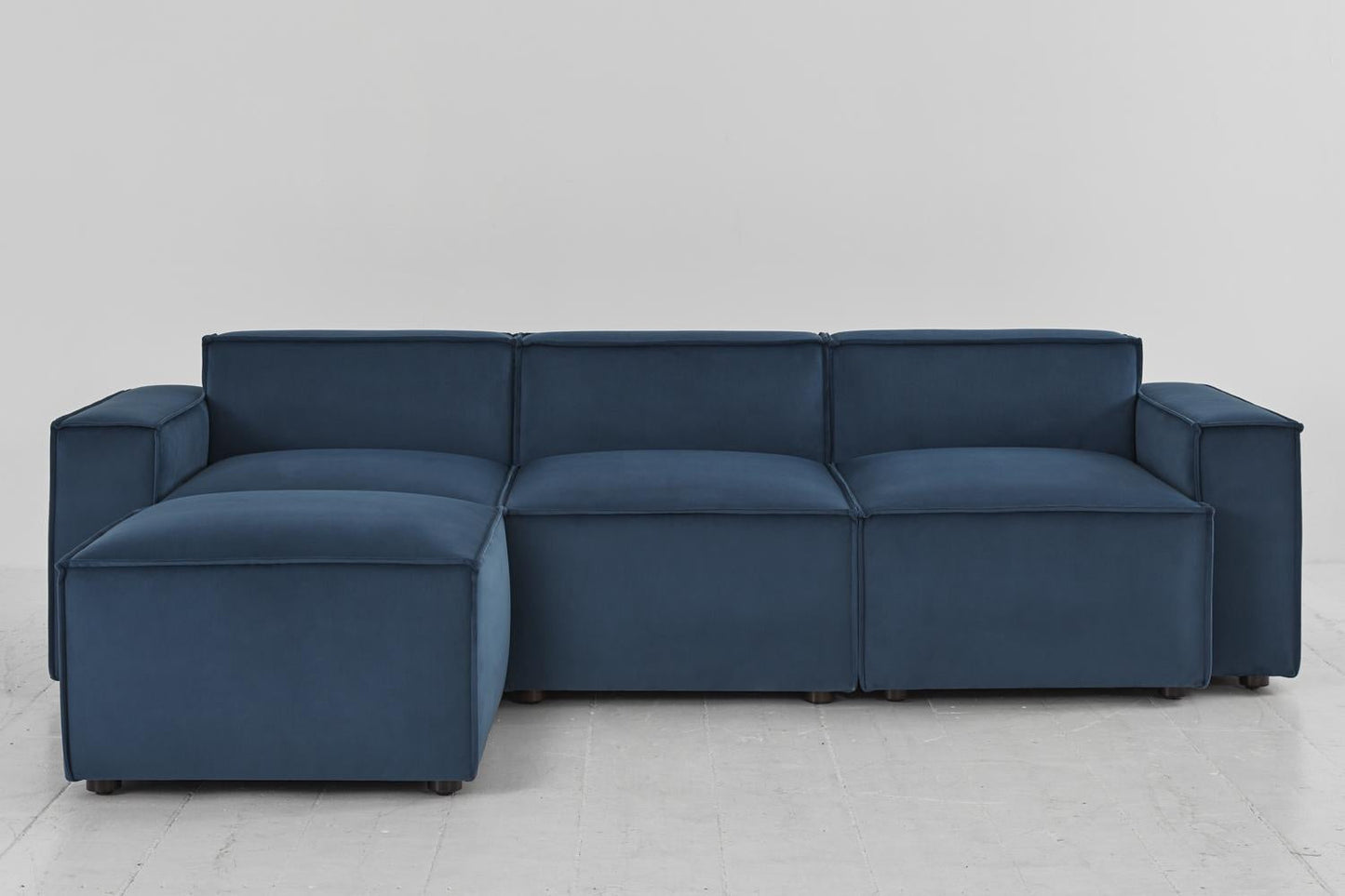 Dreisitzer-Sofa Model 03 mit Chaiselongue links