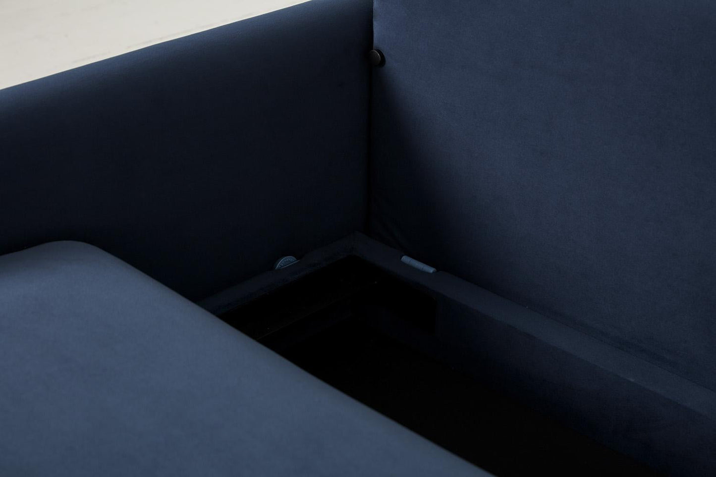 Model 04 Dreisitzer-Schlafsofa