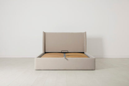 Bett 03