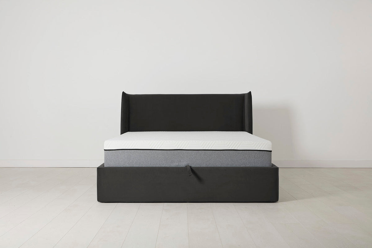 Bett 03