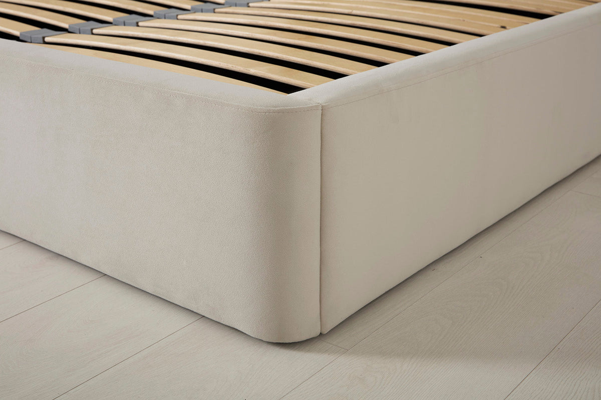 Bed 03 EU Double Bed