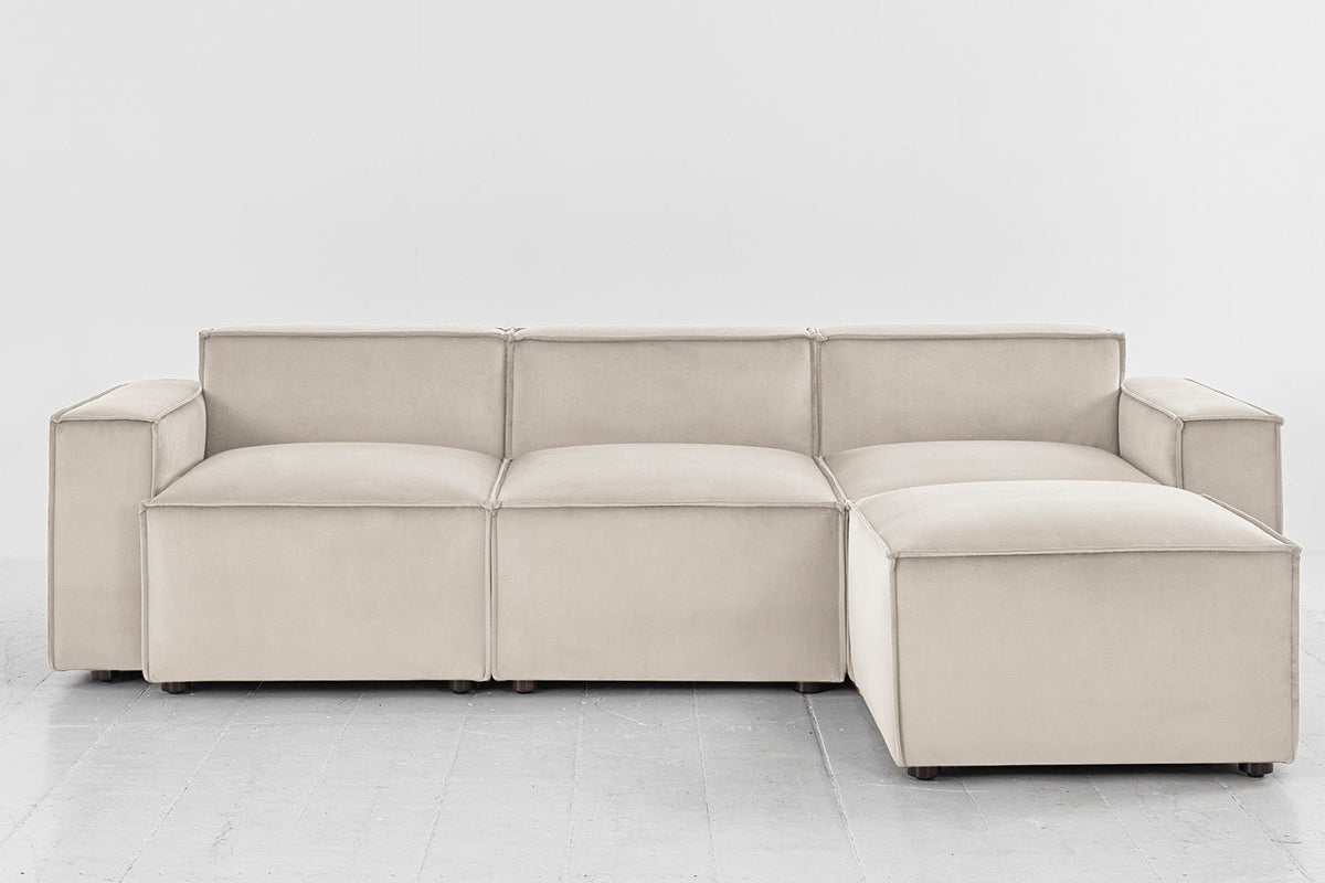 Dreisitzer-Sofa Model 03 mit Chaiselongue rechts