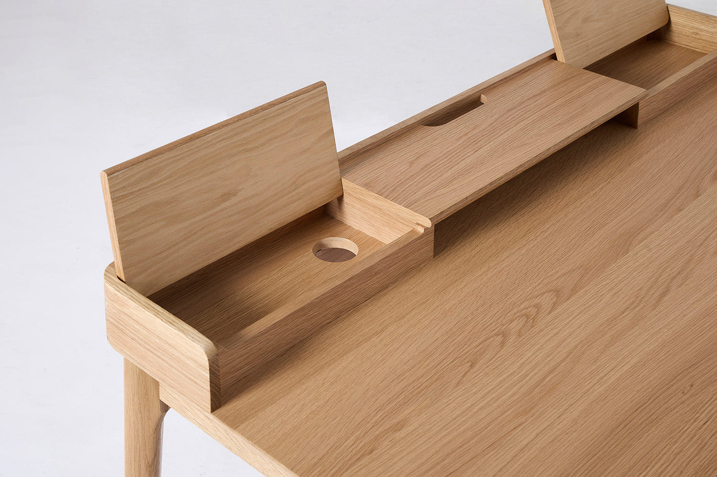Desk 01
