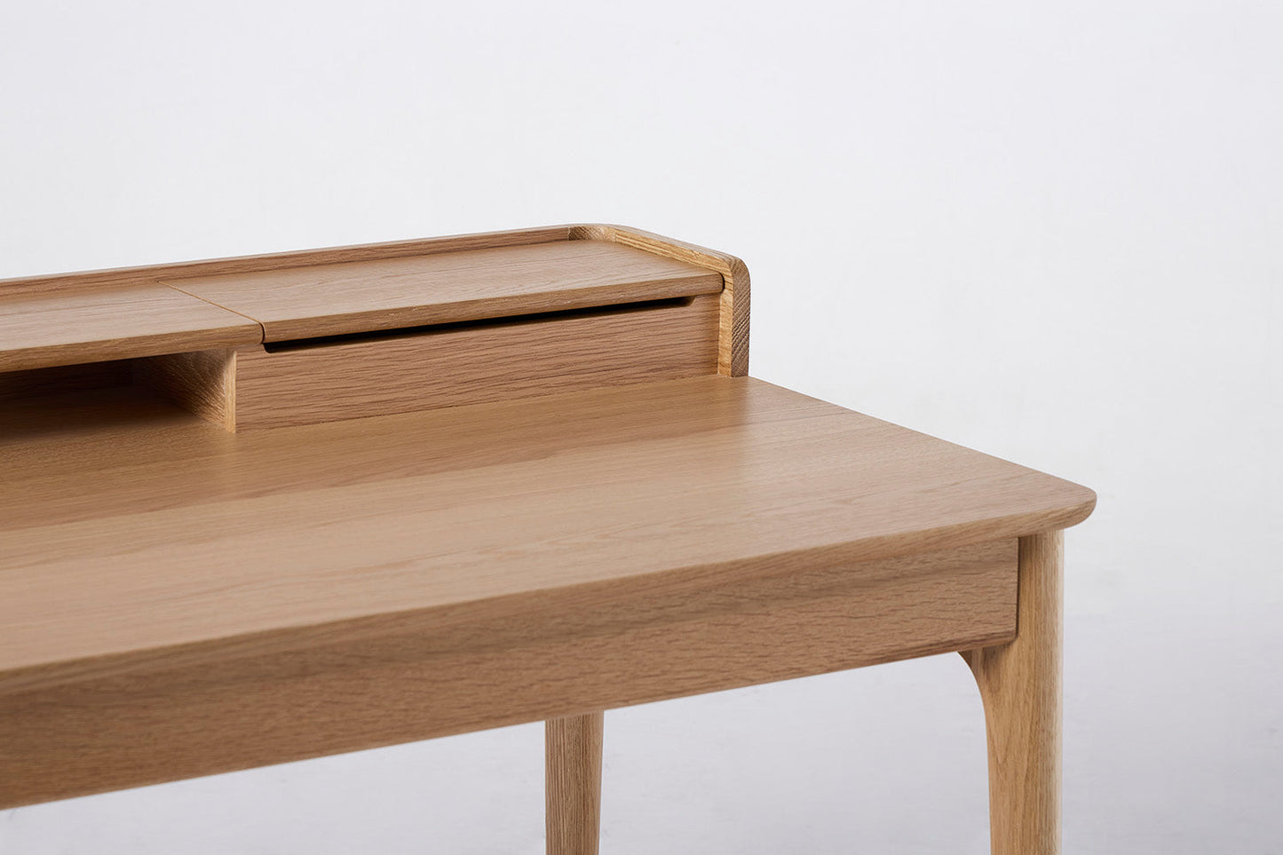 Desk 01