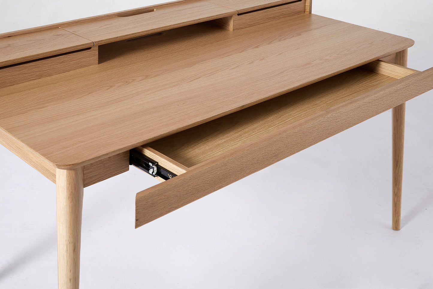 Desk 01