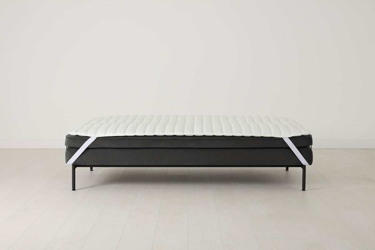 Model 11 Dreisitzer-Schlafsofa