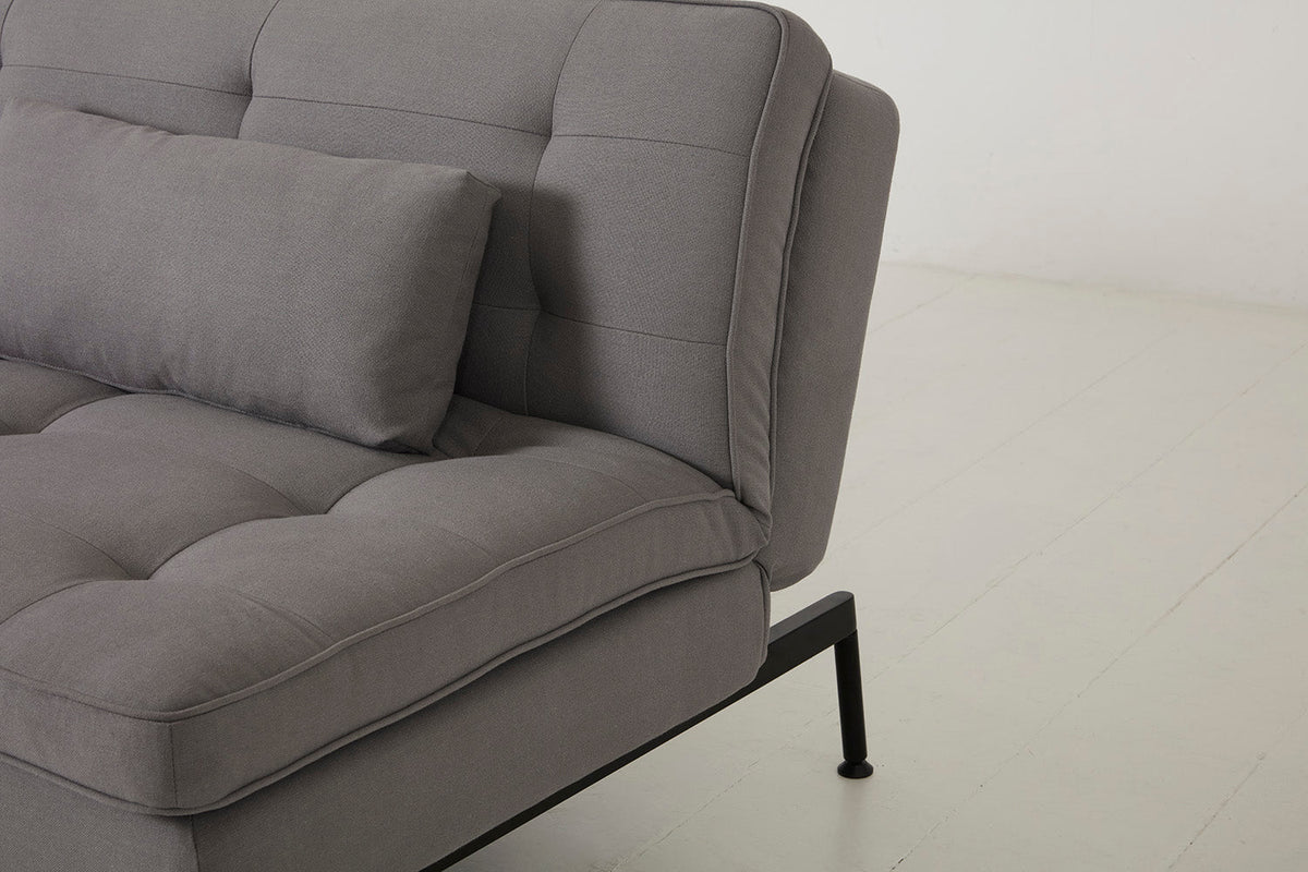Model 11 Dreisitzer-Schlafsofa