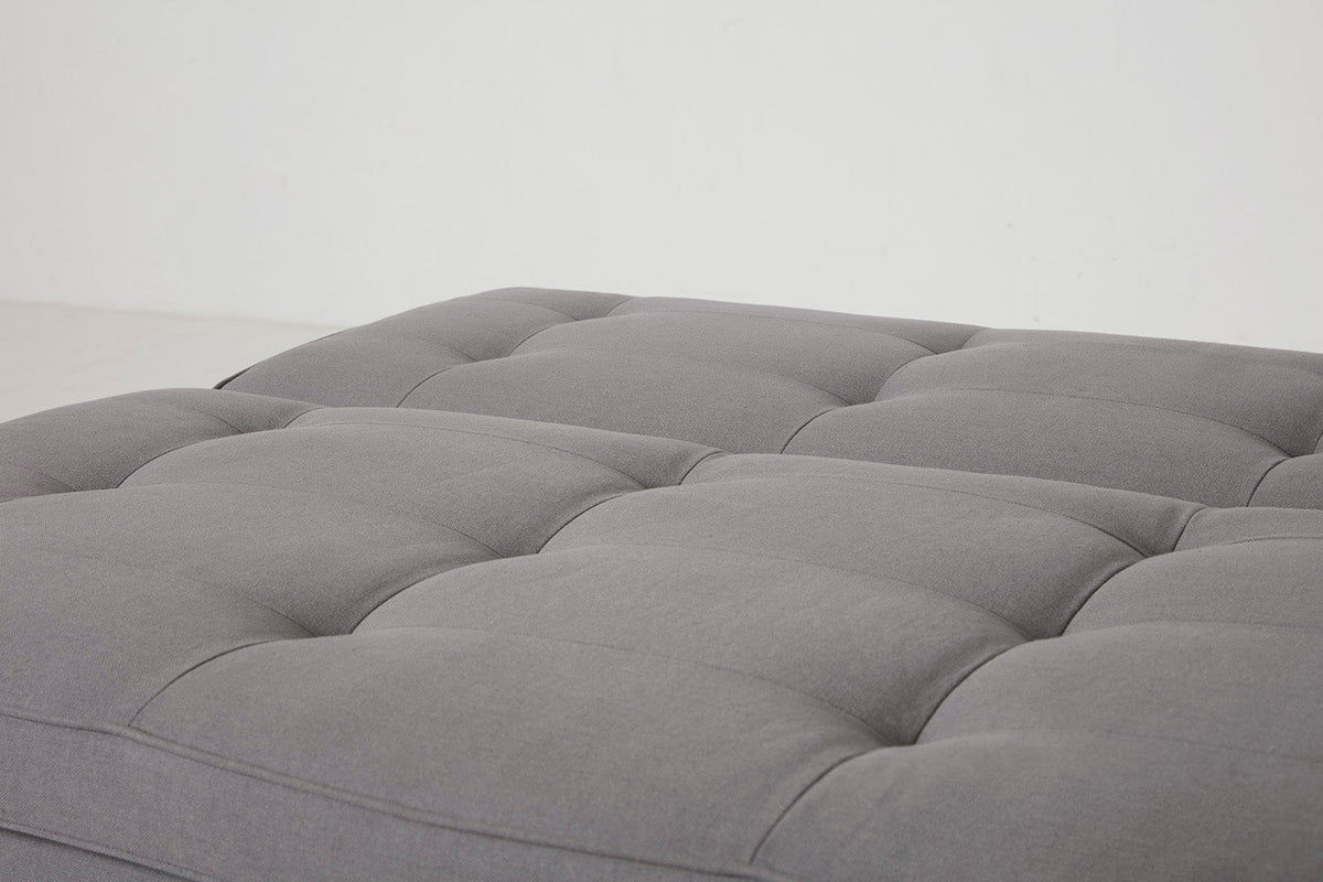 Model 11 Dreisitzer-Schlafsofa
