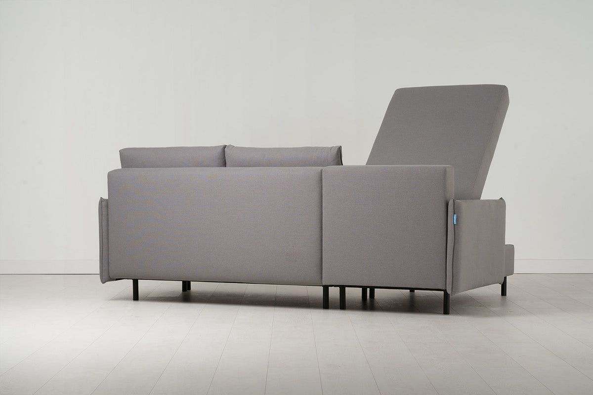 Dreisitzer-Sofa Model 12 mit Chaiselongue links