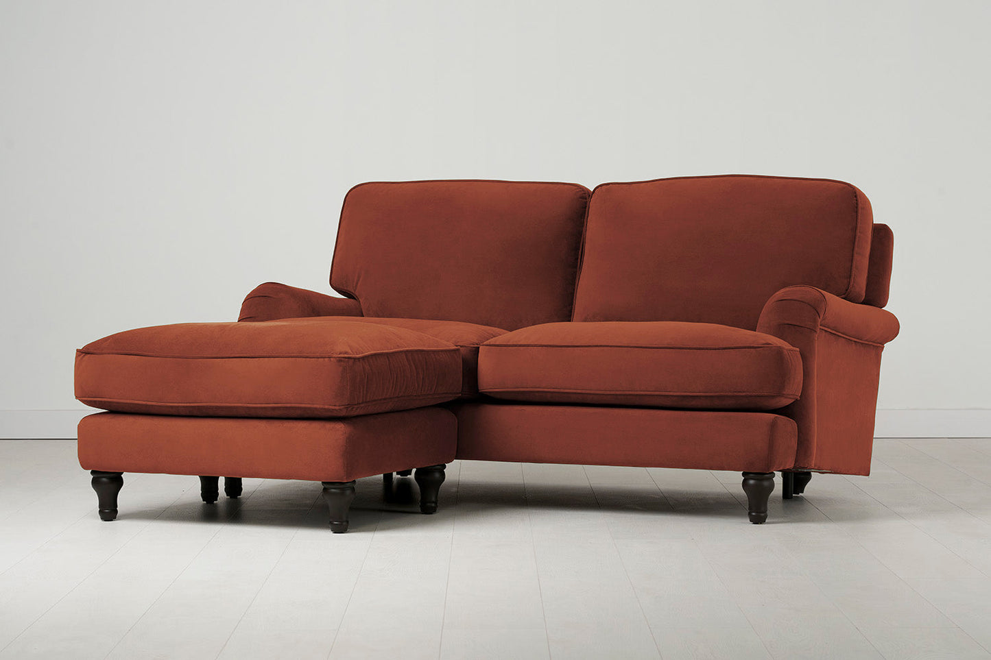 Model 15 Zweisitzer-Sofa mit Chaise Longue links