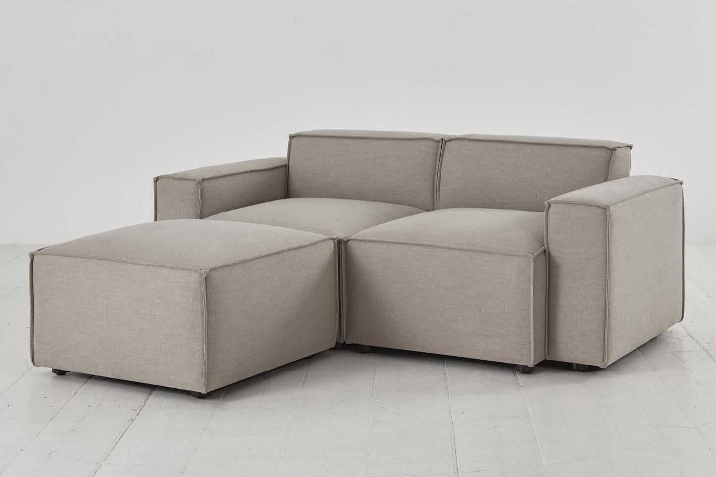 Zweisitzer-Sofa Model 03 mit Chaiselongue links
