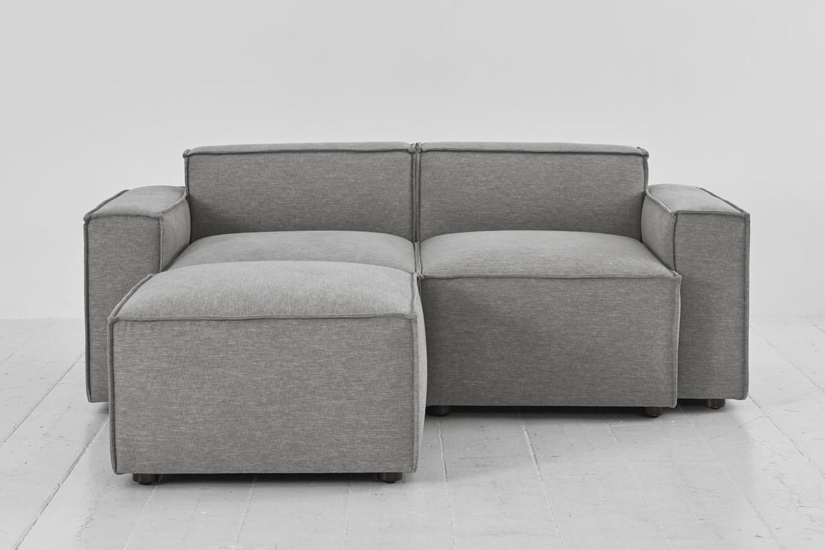 Zweisitzer-Sofa Model 03 mit Chaiselongue links