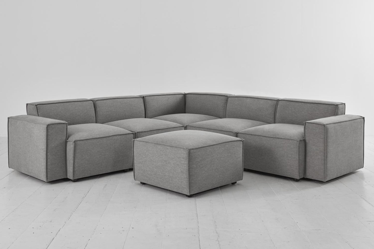 Ecksofa Model 03 mit Polsterhocker