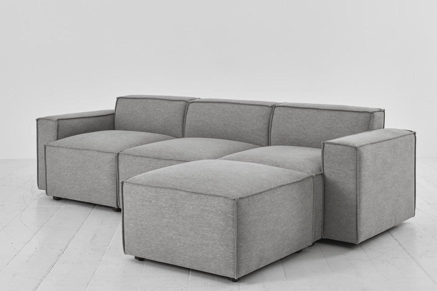 Dreisitzer-Sofa Model 03 mit Chaiselongue rechts