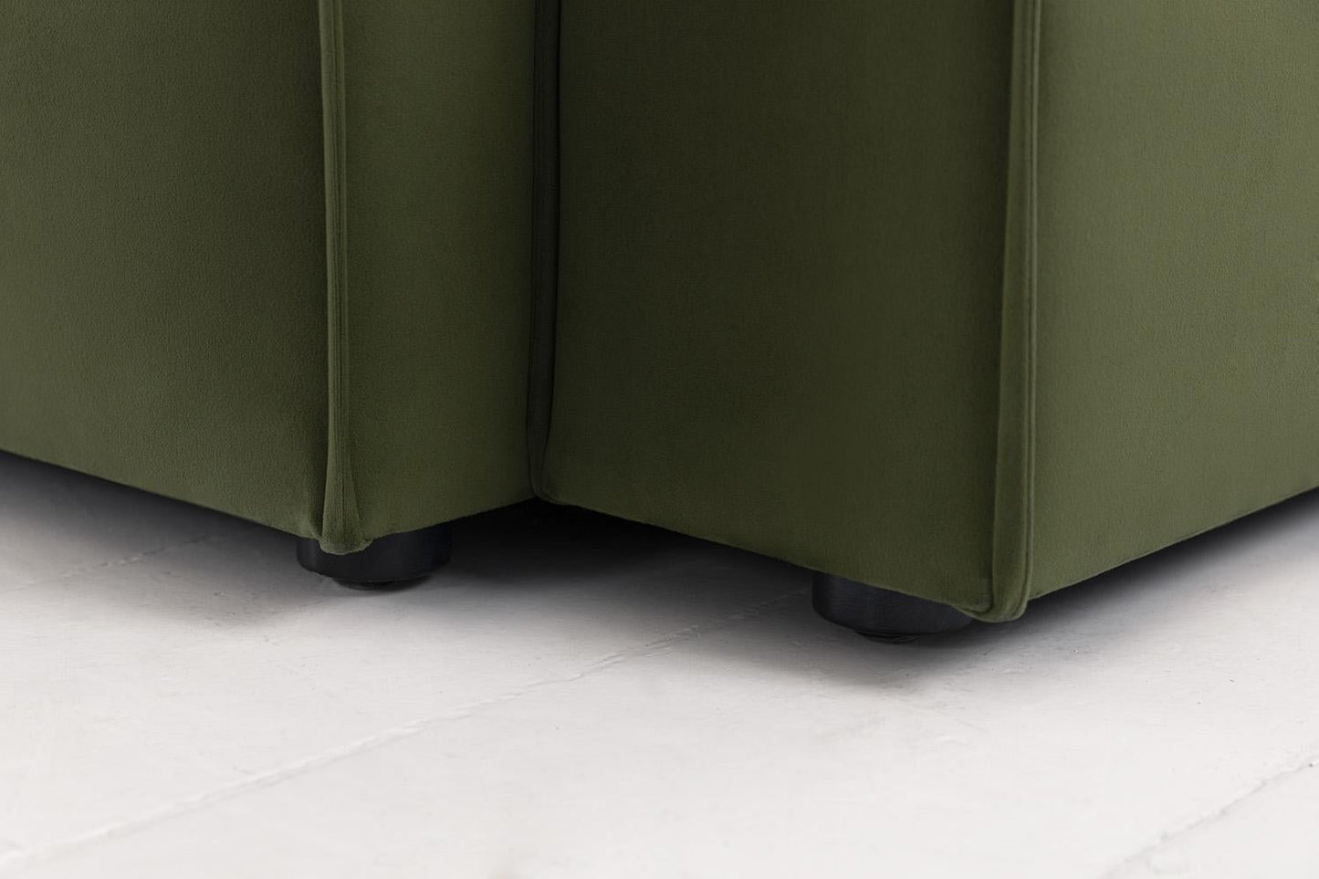 Dreisitzer-Sofa Model 03 mit Chaiselongue links