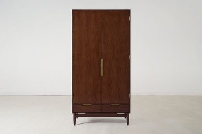 Kleiderschrank 01