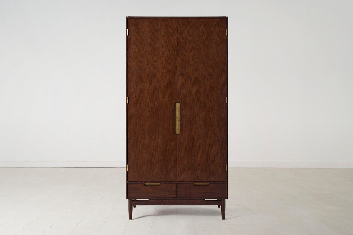 Kleiderschrank 01