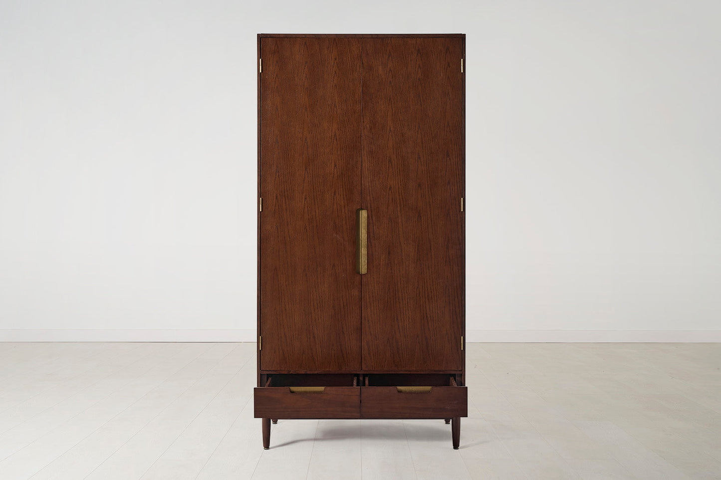 Kleiderschrank 01