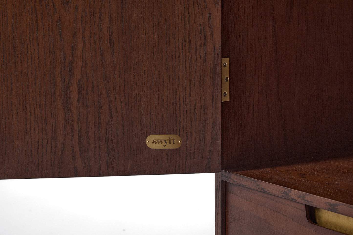 Kleiderschrank 01